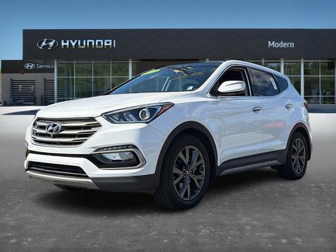 Used 2017 Hyundai Santa Fe Sport image 1