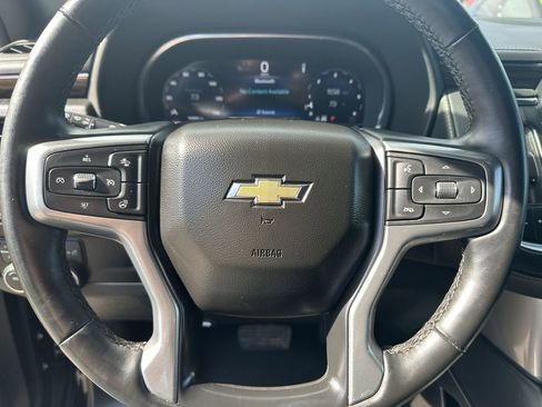 Used 2024 Chevrolet Suburban Premier image 21
