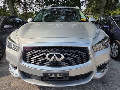Used 2020 INFINITI QX60 Luxe w/ Essential Package