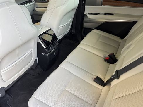 Used 2026 Cadillac Vistiq Luxury AWD/4WD image 15