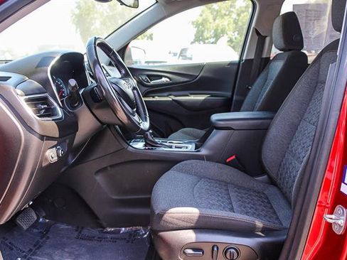 Used 2022 Chevrolet Equinox LT image 16