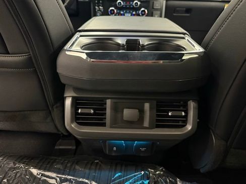 New 2025 Ford F150 Lariat w/ Equipment Group 501A Mid image 17