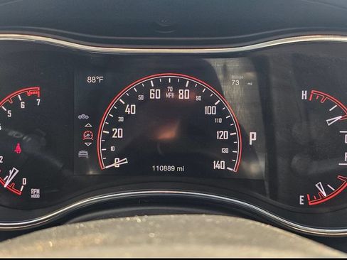 Used 2017 Dodge Durango SXT w/ 3rd Row Seating Group RWD image 33