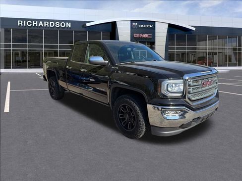 Used 2018 GMC Sierra 1500 SLE w/ SLE Value Package AWD/4WD image 10