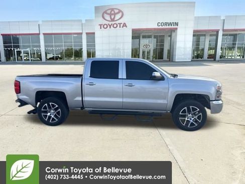 Used 2018 Chevrolet Silverado 1500 LT w/ All Star Edition image 2