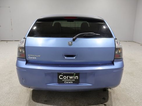 Used 2007 Dodge Magnum SE RWD image 3
