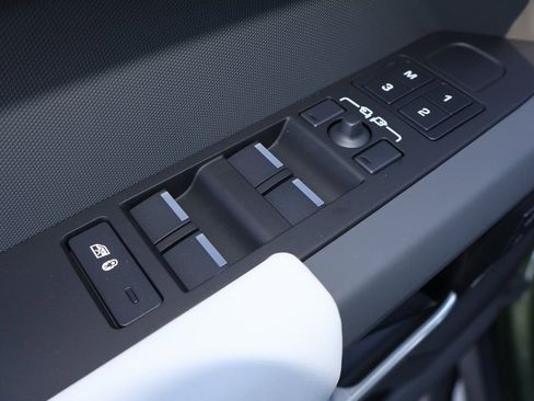 New 2026 Land Rover Defender 110 S AWD/4WD image 11