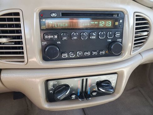 Used 2004 Buick Century Custom FWD image 20