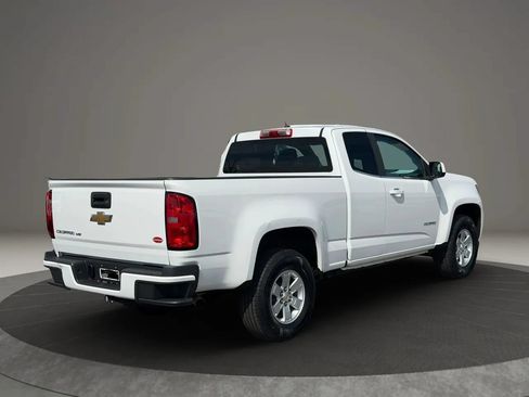 Used 2020 Chevrolet Colorado W/T w/ WT Convenience Package RWD image 6