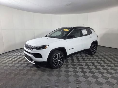 Certified 2025 Jeep Compass Limited w/ Elite Group image 4