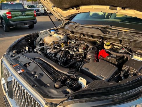 Used 2021 Lincoln Corsair AWD w/ Premium Package image 35