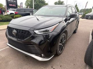 Used 2022 Toyota Highlander XSE AWD/4WD video 1