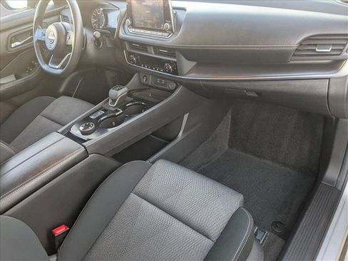 Used 2024 Nissan Rogue SV image 21