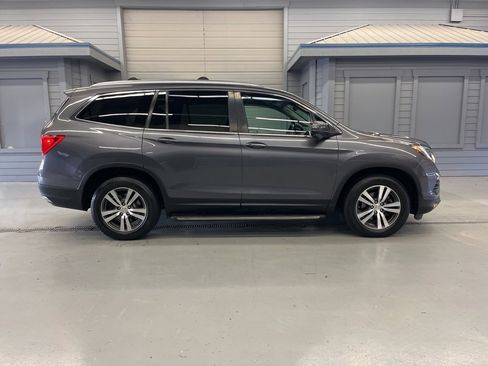 Used 2017 Honda Pilot EX-L image 8