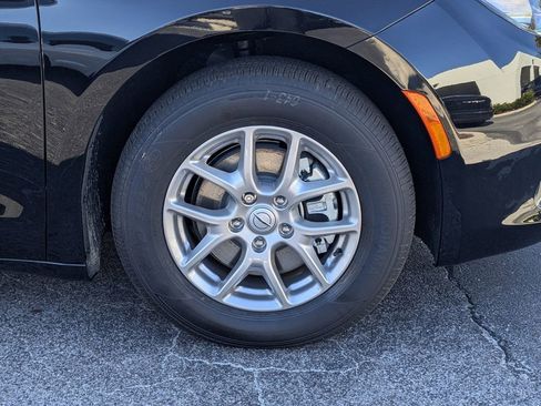 New 2026 Chrysler Voyager LX FWD image 10