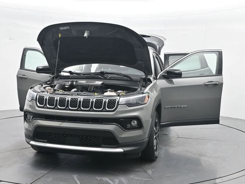 Used 2024 Jeep Compass Limited AWD/4WD image 42