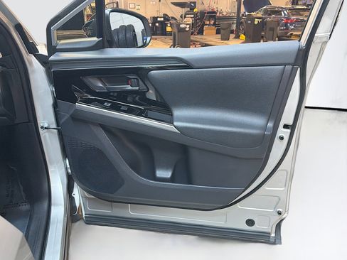 Used 2025 Toyota bZ4X XLE image 35