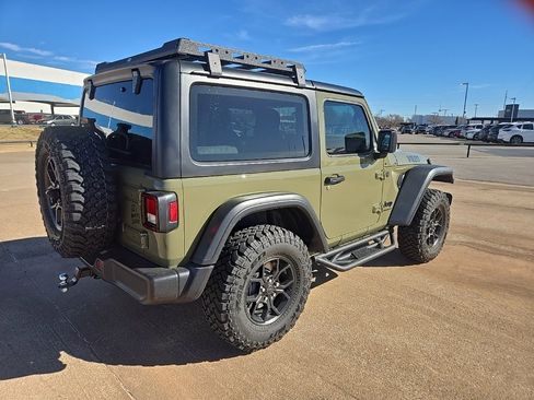 Used 2025 Jeep Wrangler Willys image 3