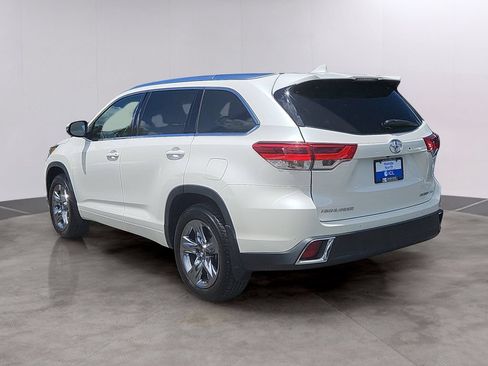 Used 2019 Toyota Highlander Limited Platinum AWD/4WD image 6
