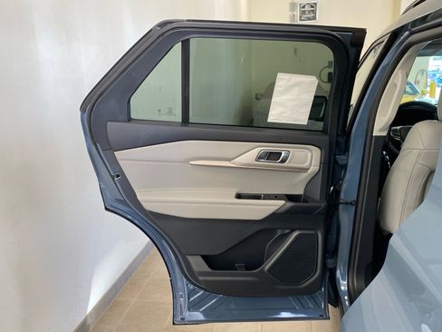 New 2026 Ford Explorer Active w/ Active Comfort Package AWD/4WD image 9