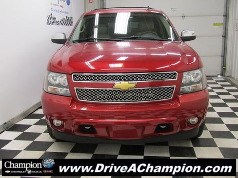 Used 2013 Chevrolet Tahoe LTZ image 2