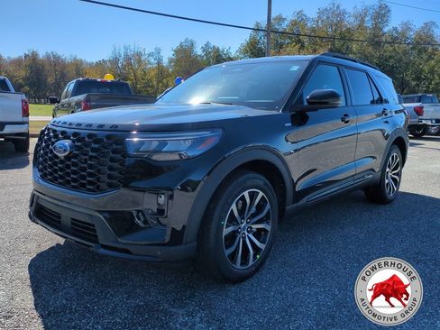 New 2026 Ford Explorer ST-Line RWD image 1