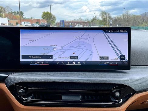Used 2025 BMW 430i xDrive Coupe w/ M Sport Package AWD/4WD image 15