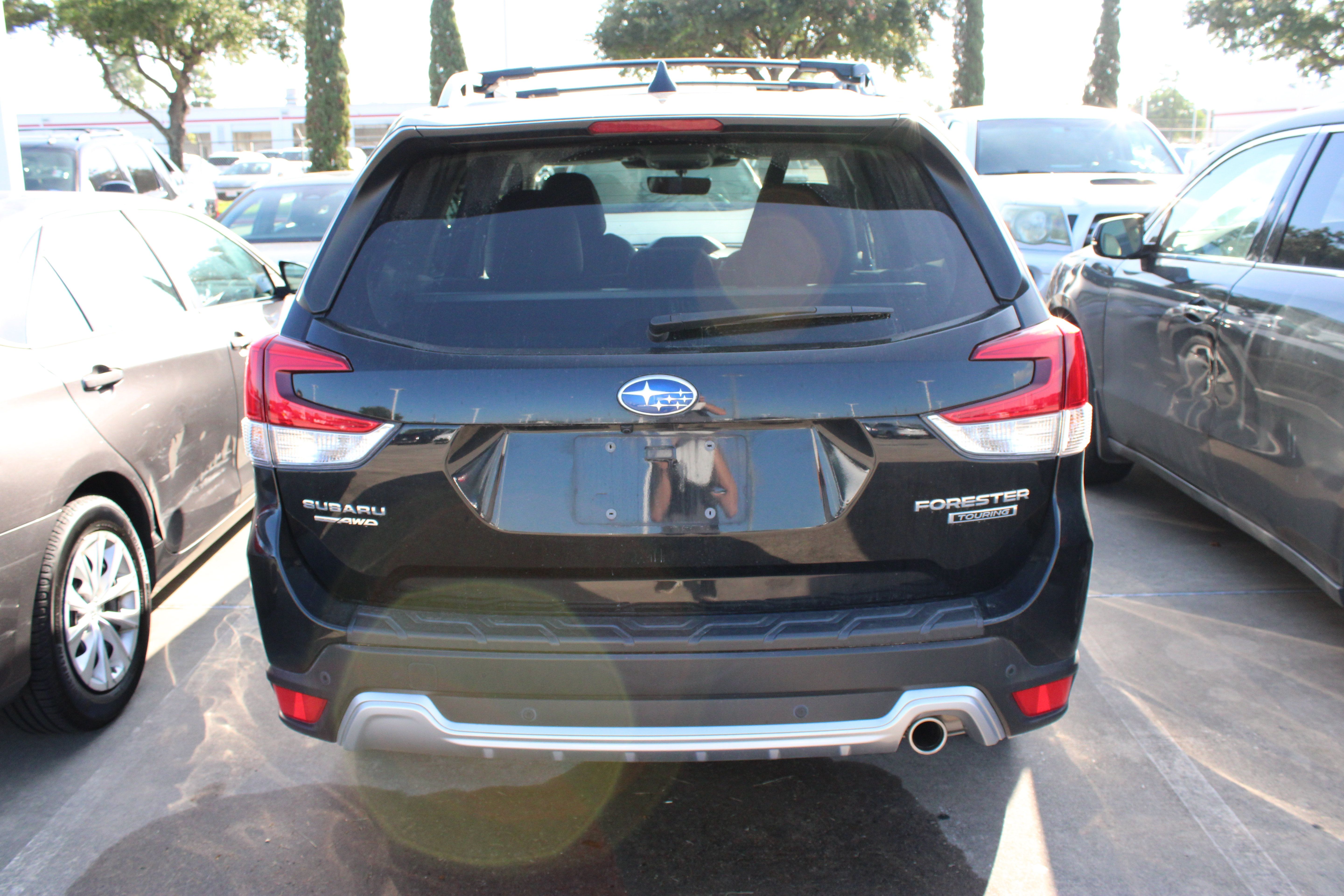 Used 2023 Subaru Forester Touring w/ Popular Package #3 AWD/4WD image 8