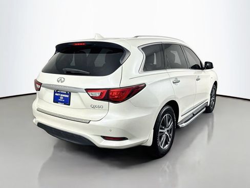Used 2017 INFINITI QX60 FWD w/ Premium Plus Package image 5