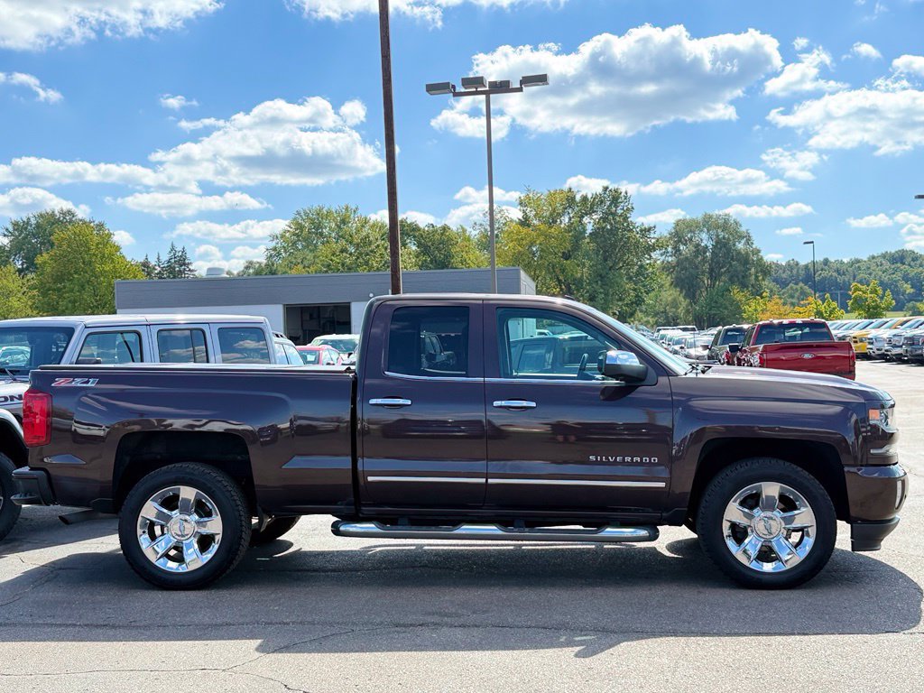 Used 2016 Chevrolet Silverado 1500 LTZ Z71 w/ LTZ Plus Package AWD/4WD image 31
