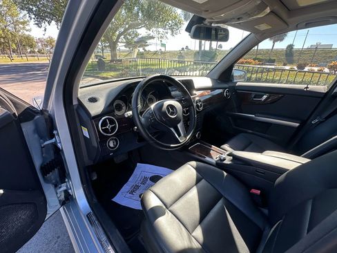 Used 2013 Mercedes-Benz GLK 350 GLK 350 Sport Utility 4D image 23