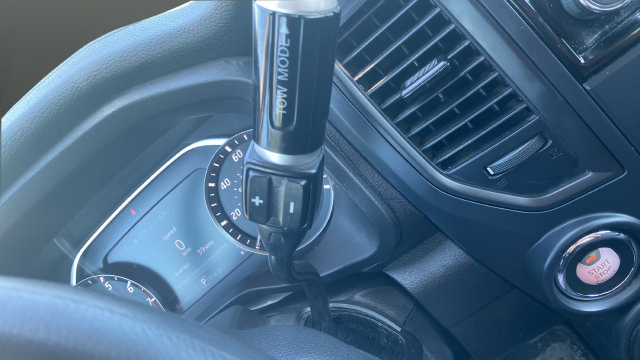 Used 2022 Nissan Titan SV AWD/4WD image 19
