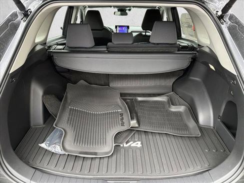 Used 2025 Toyota RAV4 XLE w/ Convenience Package image 23