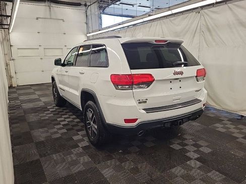 Used 2017 Jeep Grand Cherokee Trailhawk AWD/4WD image 2