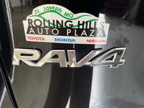 Used 2024 Toyota RAV4 LE AWD/4WD image 43