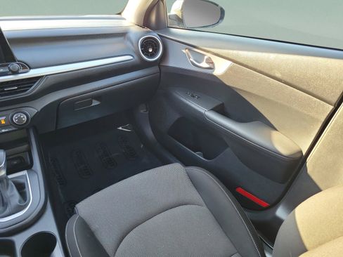 Certified 2024 Kia Forte LXS FWD image 11