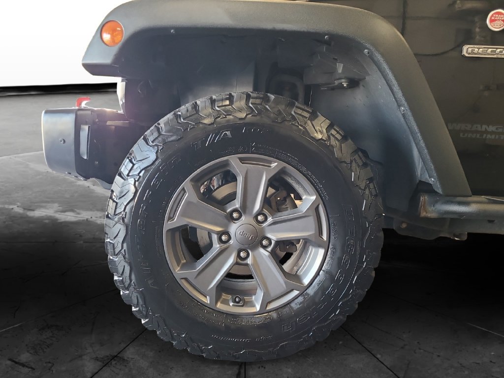 Used 2017 Jeep Wrangler Unlimited Rubicon AWD/4WD image 14