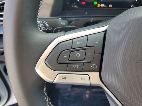 New 2026 Volkswagen Atlas SE FWD image 21