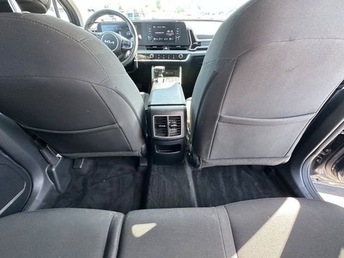 Used 2023 Kia Sportage LX AWD/4WD image 14