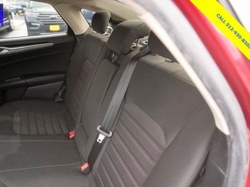 Used 2020 Ford Fusion SE image 14