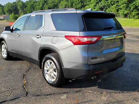 Used 2021 Chevrolet Traverse LT w/ LPO, Floor Liner Package AWD/4WD image 9