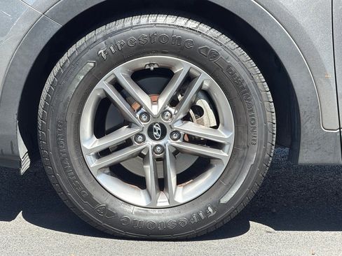 Used 2017 Hyundai Santa Fe Sport FWD image 36