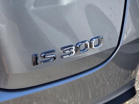 Used 2025 Lexus IS 300 w/ Comfort Package RWD image 15
