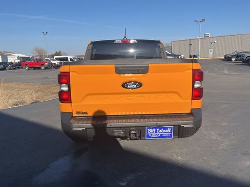 New 2026 Ford Maverick XLT w/ Black Appearance Package image 4