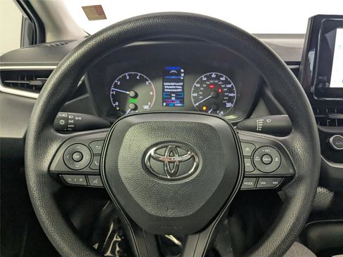 Certified 2025 Toyota Corolla LE image 13
