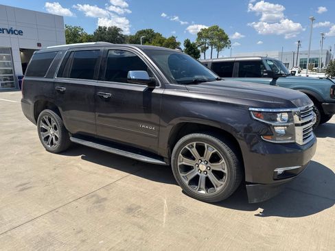 Used 2018 Chevrolet Tahoe Premier RWD image 6