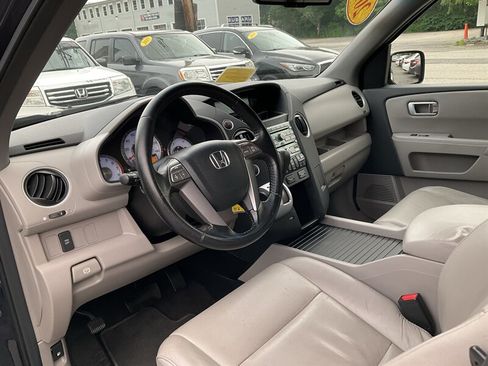 Used 2010 Honda Pilot EX-L image 17