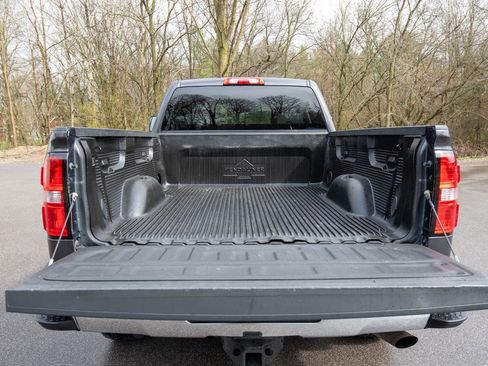 Used 2015 GMC Sierra 2500 SLE w/ SLE Preferred Package AWD/4WD image 26