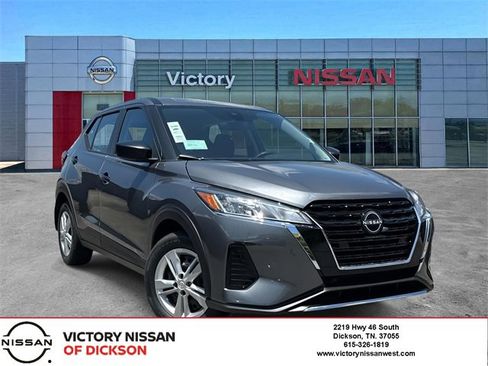 New 2025 Nissan Kicks Play S image 1