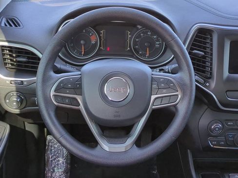 Used 2019 Jeep Cherokee Latitude w/ Popular Appearance Group image 21